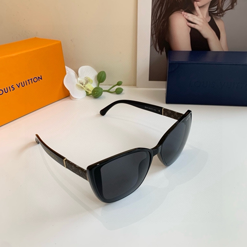 ルイヴィトンサングラス正面デザイン